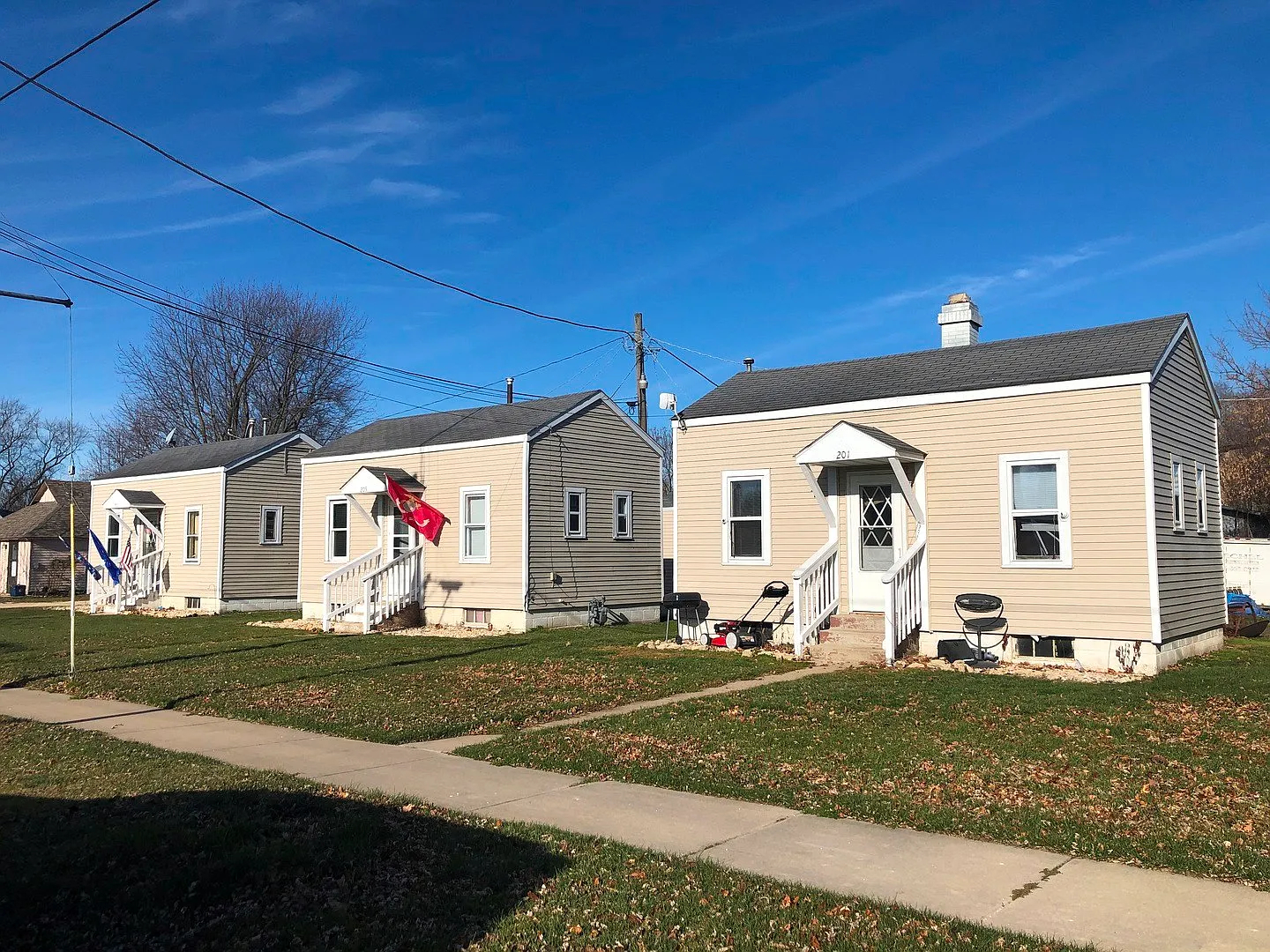 201 W Main St photo 1