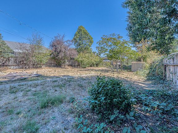 2nd image of 266 Manfre Rd