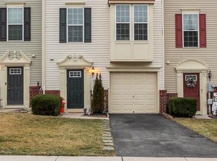 60 Creekside Ct, Falling Waters, WV 25419