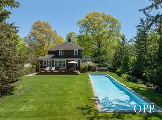 24 S Howells Point Rd, Bellport Village, NY 11713