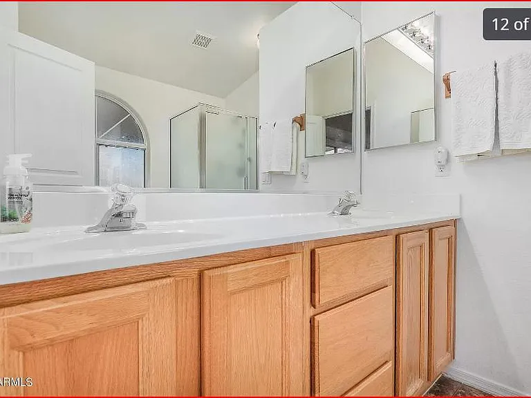 860 S Pineview Dr — Photo 8