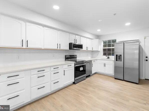 1748 Galen St SE, Washington, DC 20020