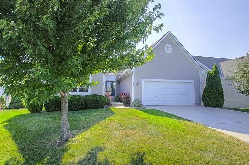 1st image of 909 SW Lauren Ct