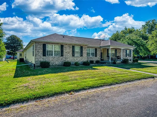 1401 Newton Pl, Marshall, IL 62441