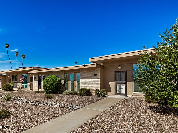 3rd image of 13424 N HAWTHORN Drive