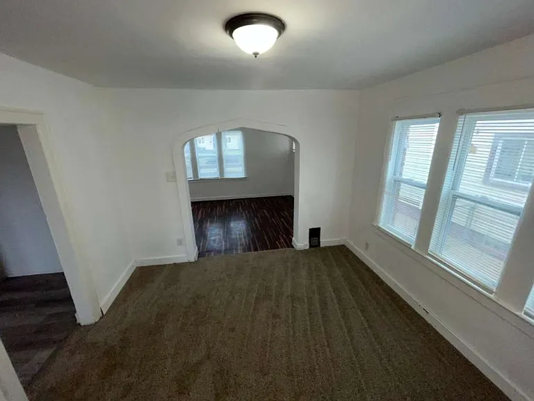 20290 Annott Ave — Photo 5