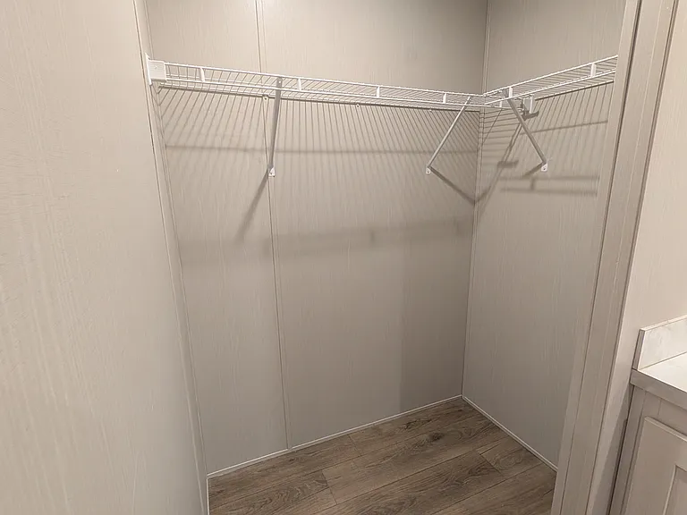 121 Black Walnut — Photo 15