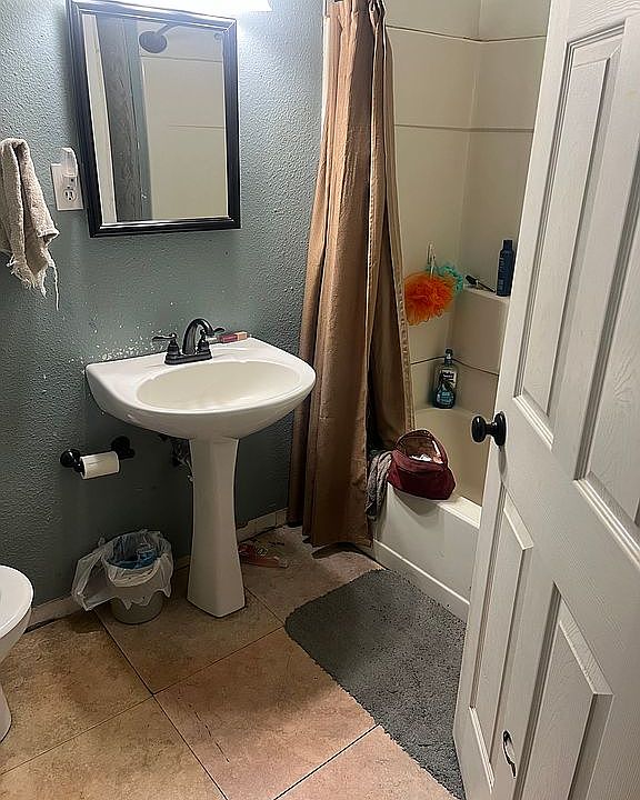 1st image of 912 12th St