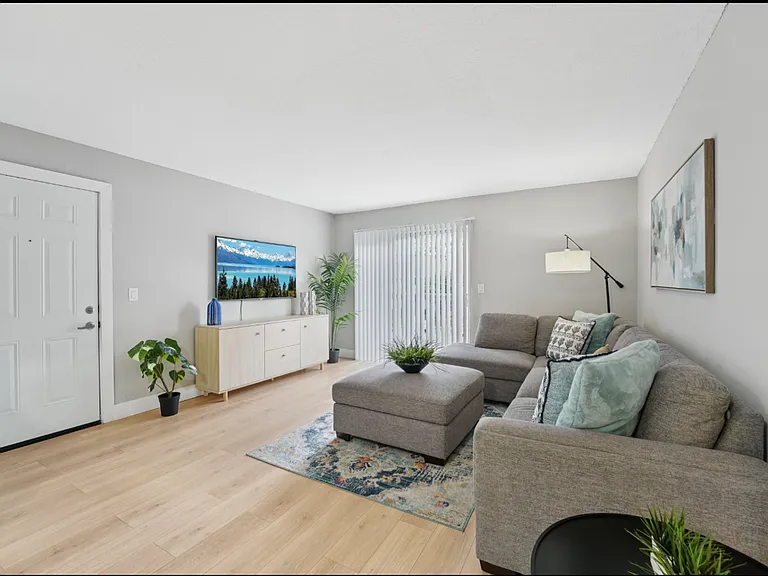 Pinebrook Apartment Homes — Photo 15