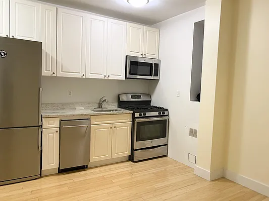 Rented by FirstService Realty (legacy) | media 2