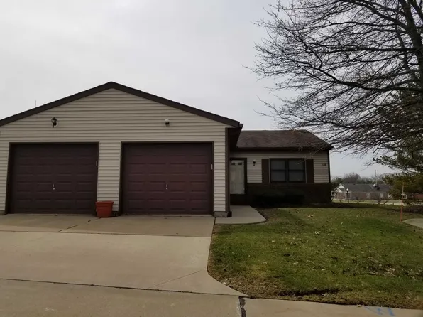 126 Royal Crest Dr Unit A, Seville, OH 44273