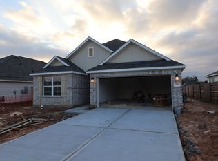 770 Falling Cave Dr, Willis, TX 77378