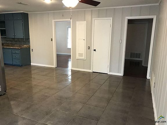 5th image of 1123 Woodley St