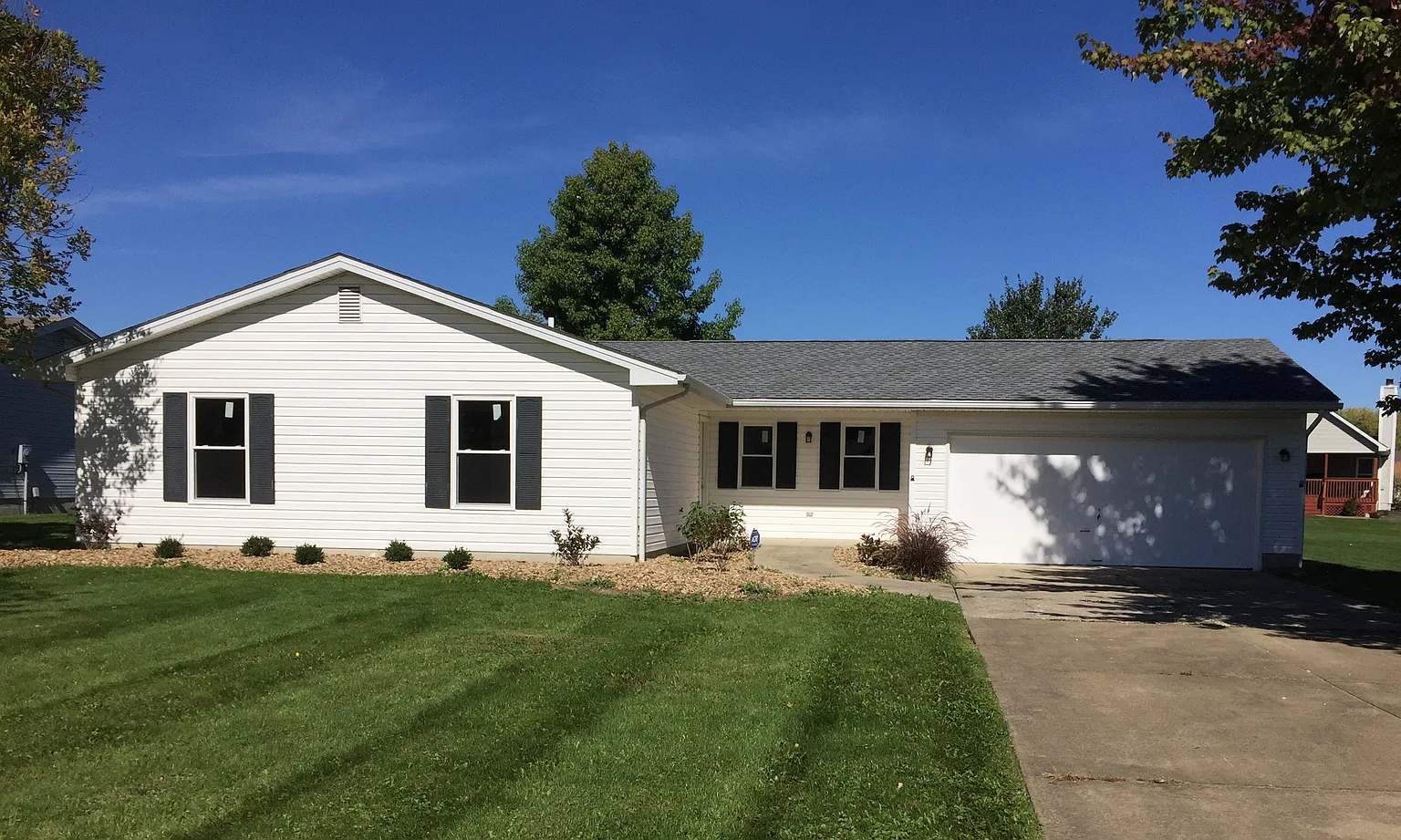 1342 Huntington Ct photo 1