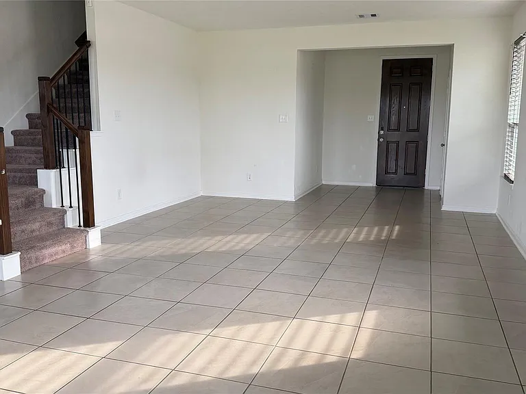 23438 Stahl Creeks Ln — Photo 3