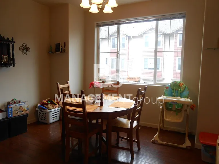 340 NW 116th Ave #101 — Photo 7