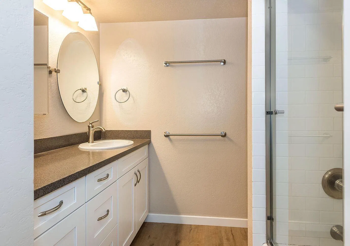 2 bed, 1.5 bath, $3,995 — Photo 4