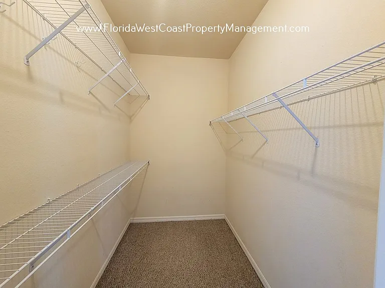 7654 Plantation Cir — Photo 12