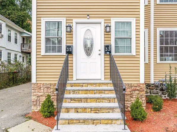 35 Lincoln St #2, North Andover, MA 01845