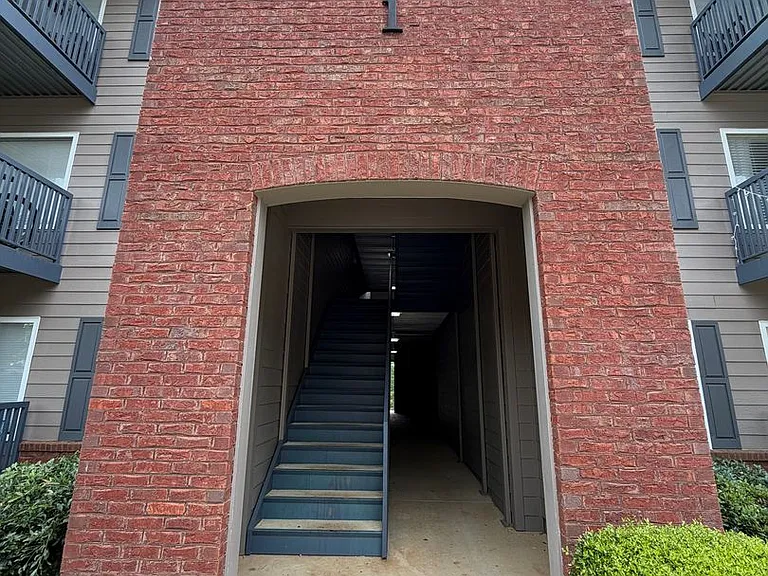 1114 S College St #1201 — Photo 1