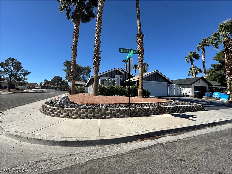 3111 Blossom Glen Dr — Photo 2