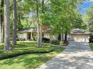 827 Saint George Ln, Houston, TX 77079