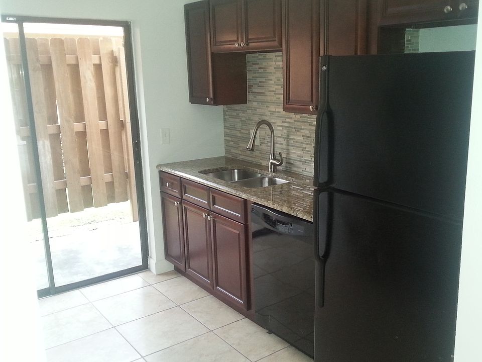 2nd image of 376 Eron Way #20