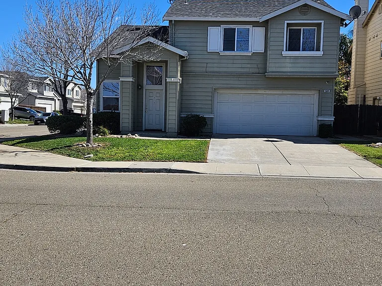 1594 Lankershire Dr — Photo 1