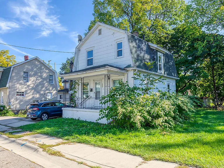 609 Bluff St — Photo 18