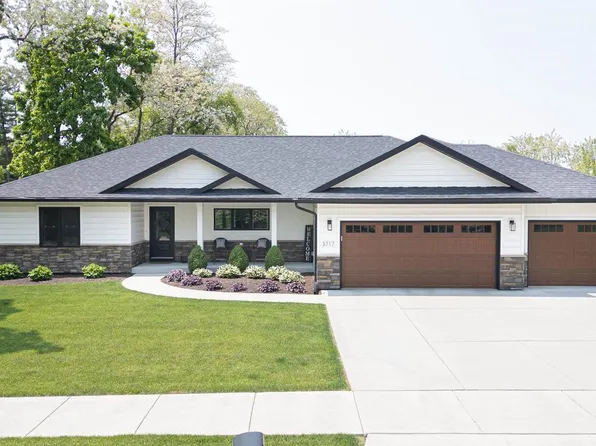 3717 White Pine Drive, Janesville, WI 53545