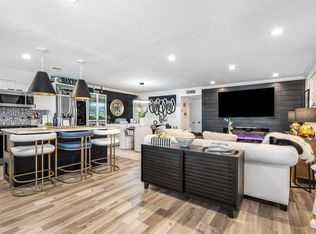 867 North Dr APT C, Delray Beach, FL 33445