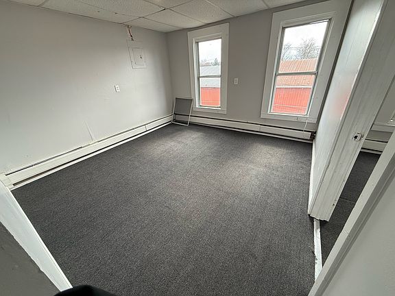 3rd image of 657 Olive St APT 6