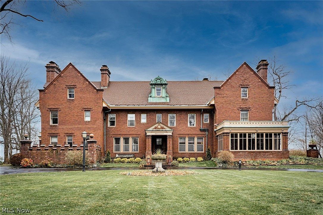 12725 Lake Shore Blvd, Bratenahl, OH 44108 Zillow