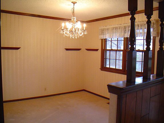 Diningroom or could be used as an office