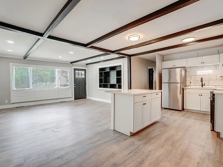 4025 Haney Rd — Photo 13