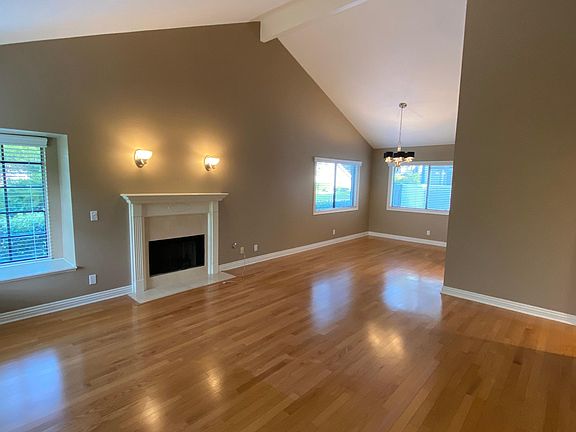 3rd image of 6601 Poppyview Dr