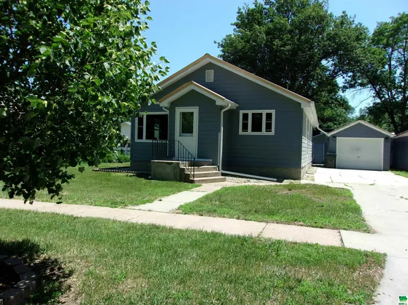 507 Johnson St, Wakefield, NE 68784