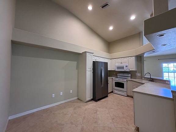 5th image of 200 Mirabella Cir Unit 204