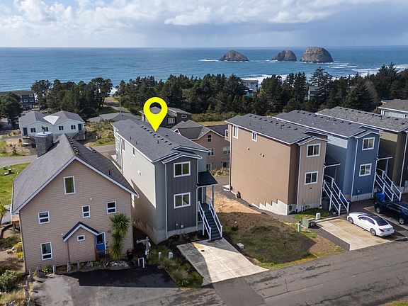 2nd image of 120 Reeder St