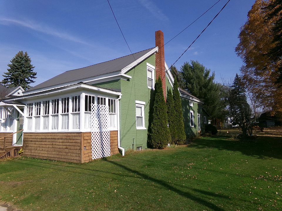 1st image of 22 Willow St