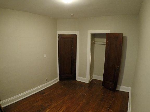 5th image of 1313 W 112th St APT 08