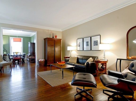 3rd image of 3520 N Lake Shore Dr APT 4J