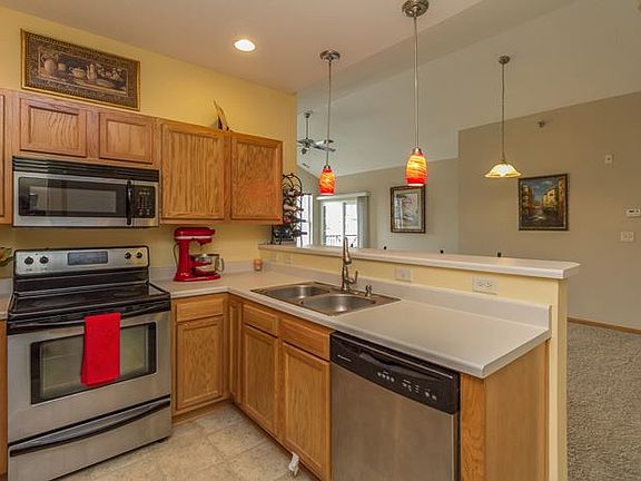 3rd image of 1305 SE University Ave Unit 202