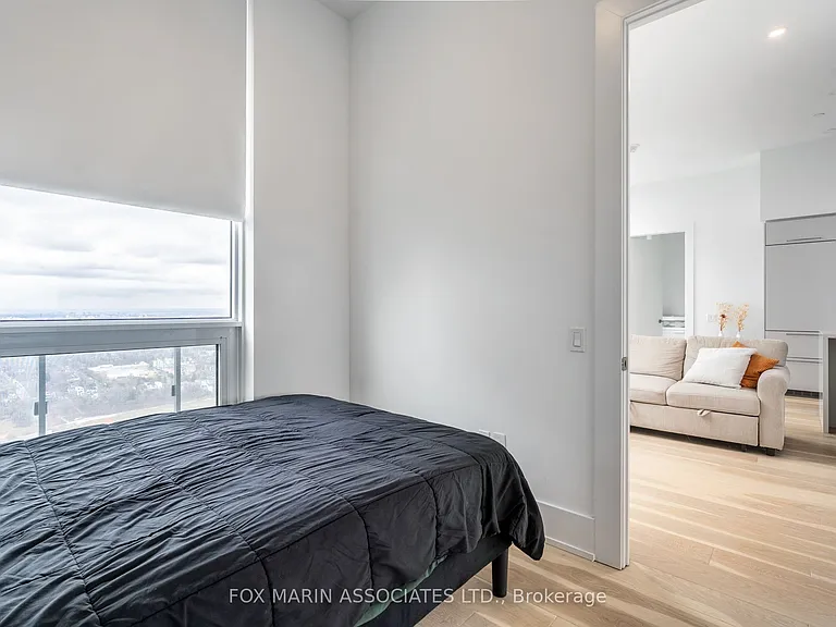 39 Roehampton Ave #4604 — Photo 14