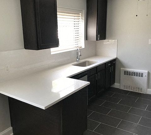 Updated Kitchen Breakfast Bar 7349 2N