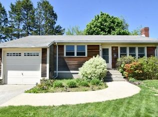 15 Dixfield Rd, Worcester, MA 01606