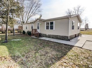 308 W 1st St, Morrisonville, IL 62546