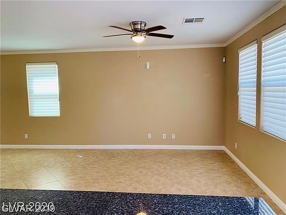 4th image of 925 Purdy Lodge St