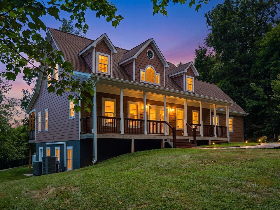 1st image of 431 Bear Run Rd