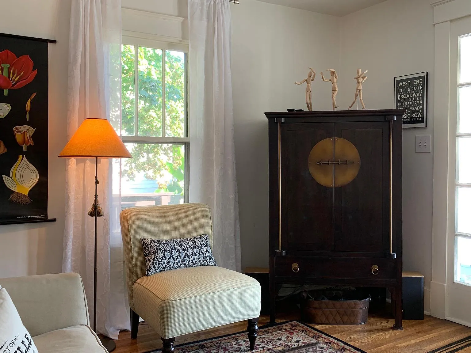 3 bed, 1000 sqft, $3,400 — Photo 4